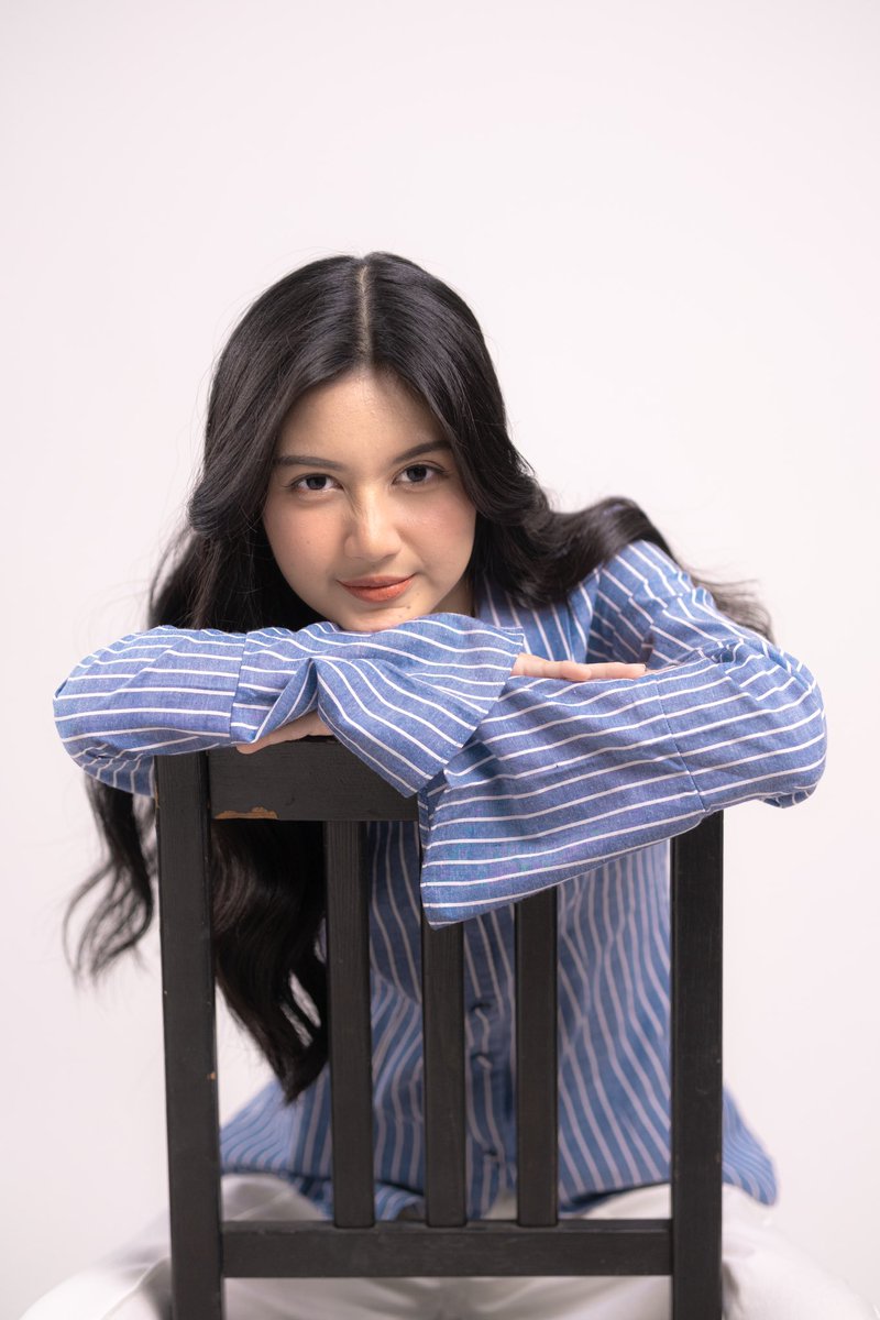 AR_AnindyaJKT48's tweet photo. met hari #seNIN https://t.co/QWxRT7OiOX