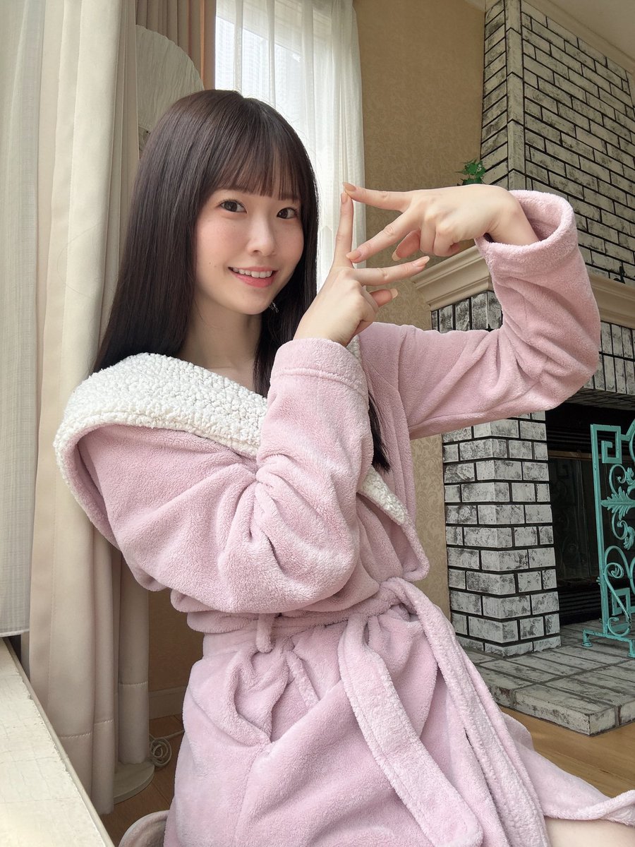 REbeccaさんでイメージ撮影してます📸❤️
1年越しにレベッカポーズ！ https://t.co/FMLPddF7sk
