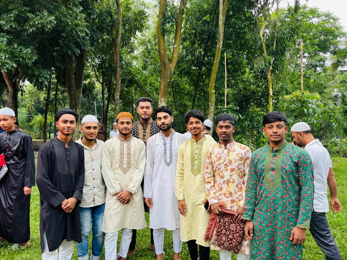 shuvo____9's tweet photo. Eid vibes💥 https://t.co/EZhLWkhzBn