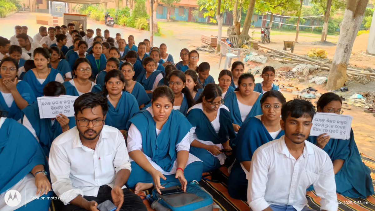 ss3742299137058's tweet photo. Please keep attention towards the ongoing harsh condition of KATS AYURVEDIC COLLEGE AND HOSPITAL, ANKUSHPUR, GANJAM
@MahalingMukesh @CMO_Odisha @HFWOdisha @AprajitaSarangi @moayush @PandaJay https://t.co/OVuQLGhZ26