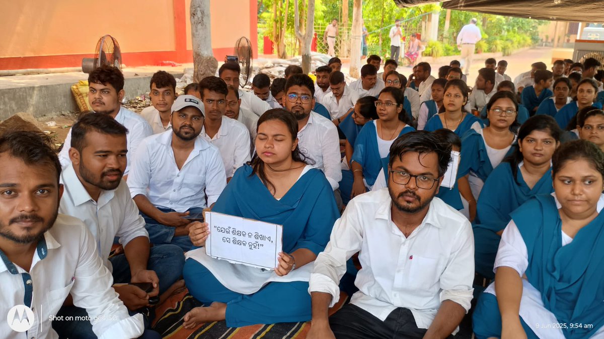 ss3742299137058's tweet photo. Please keep attention towards the ongoing harsh condition of KATS AYURVEDIC COLLEGE AND HOSPITAL, ANKUSHPUR, GANJAM
@MahalingMukesh @CMO_Odisha @HFWOdisha @AprajitaSarangi @moayush @PandaJay https://t.co/OVuQLGhZ26