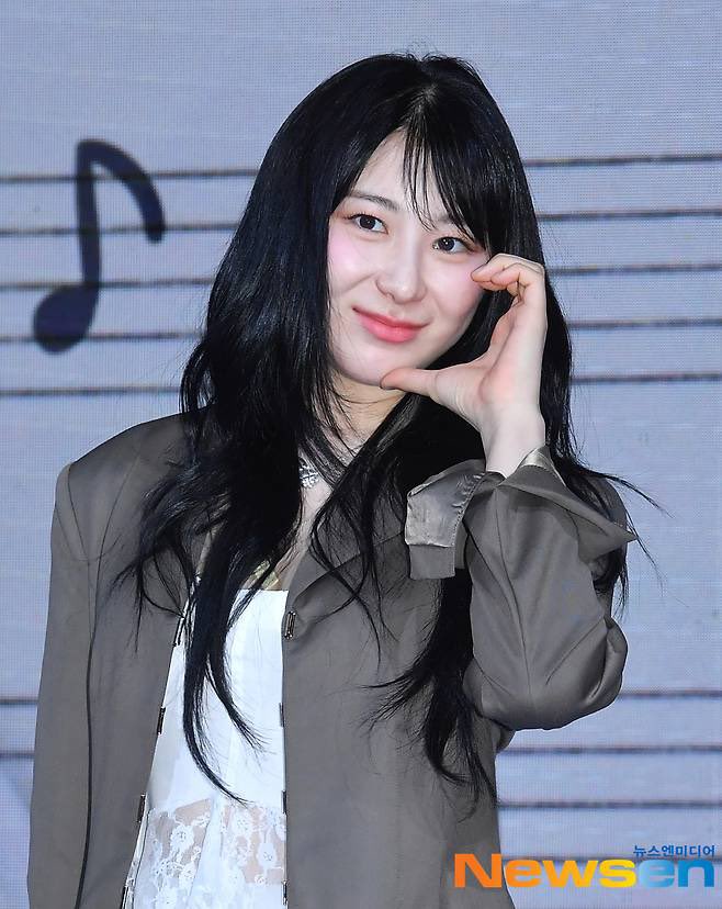 250609_풋풋한로맨스 제작발표회

v.daum.net/v/202506091407…

6월9일 오후 OTT 드라마 '풋풋한 로맨스' 제작발표회가 서울 상암동 쇼킹 K-POP 센터 A홀에서 열렸다.

#이채연
#LEECHAEYEON
#풋풋한로맨스