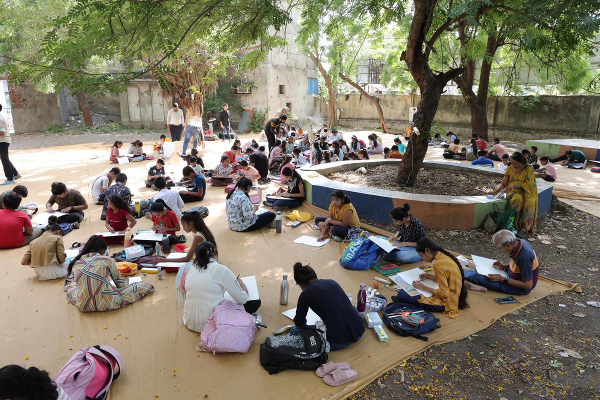 iplab_bhavnagar's tweet photo. #KRCSC Bhavnagar & #GPCB Bhavnagar successfully organised cycle rally, eassy competition and drawing competition at Dhanesh Mehta School, Cresent circle. Students and people were took actively participation.
Let's listen whispering of Mother earth!!
๐๐๐ https://t.co/AB6JSZe7v2