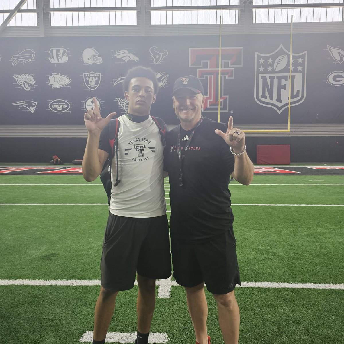 ElijahPinnick's tweet image. Greatful for another opportunity! @Coach_Leftwich @JoeyMcGuireTTU @TexasTechFB 🤝
#CrowleyTough
@CarlosLynn @CoachFishII @CoachHill17 @PrepRedzoneTX @TXTPShow @Recruit_Crowley @CTownEaglesFB @TheTop5s_ @Marchen44 @sixstarfootball @6starfootballMO @JButler_210
