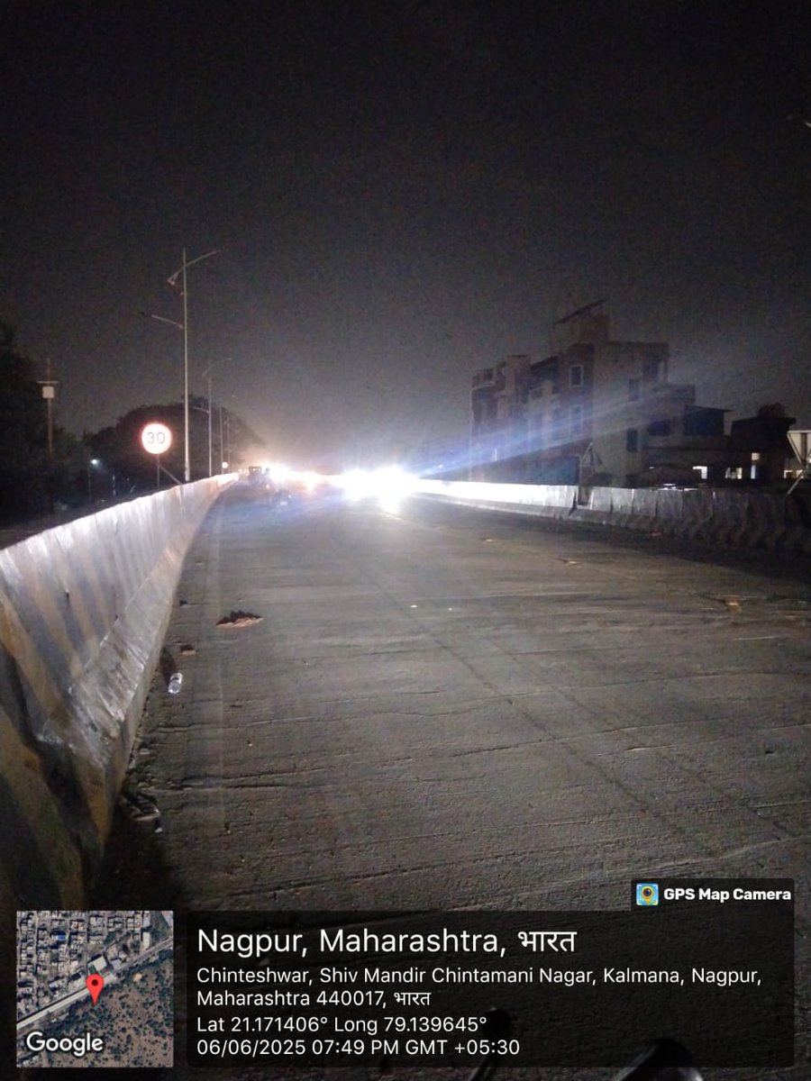 anjaya1905's tweet photo. ADMINISTRATOR RAJ!
🚨 NEWLY OPENED FLYOVER IN DARKNESS! 🚨
Streetlights have stopped working within days of opening the flyover to traffic, leaving it pitch dark and unsafe at night between Shanti Nagar Garden and Shiv Shakti Hotel in East/North Nagpur.
Only one side of the flyover is open, and now the absence of lighting is doubling the risk and inconvenience for citizens.
Why such poor planning, execution and misuse of public money across Nagpur?

#Nagpur #FlyoverNegligence #StreetlightFailure #PublicSafetyCrisis #AdministratorRaj
#savenagpur @nitin_gadkari @Dev_Fadnavis @NitinRaut_INC @VikasThakreINC @PravinDatke @SandipJoshiNGP @ngpnmc @nmccommissioner @Maharail_Corp
