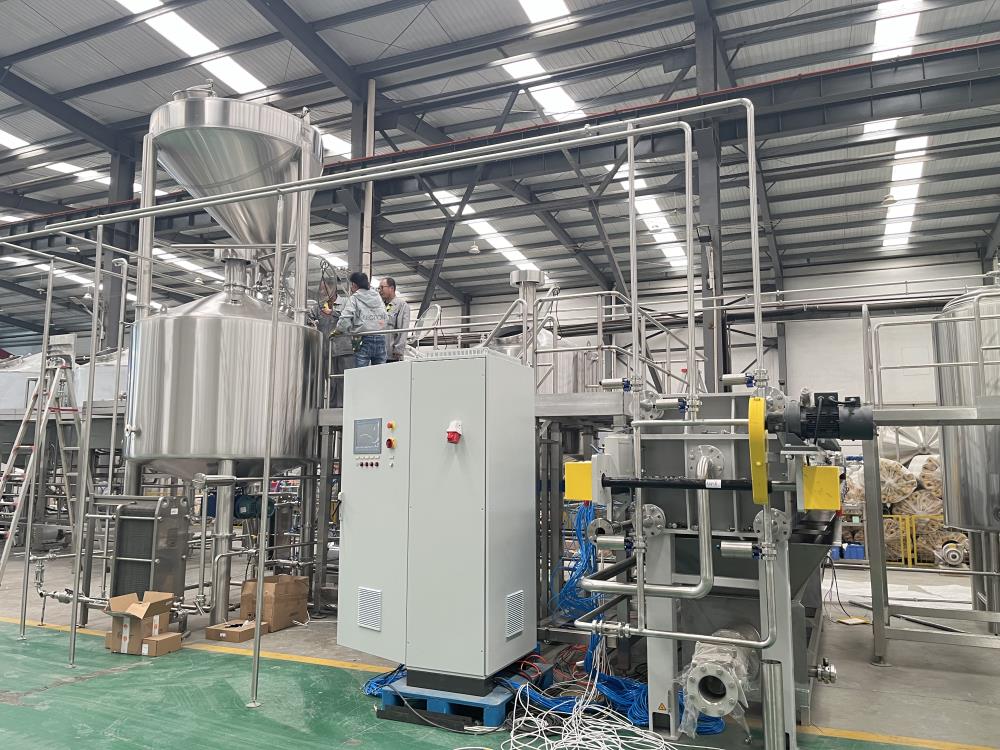 DamonZh98477099's tweet image. Press Filter Machine can greatly impove the wort filtration times per day so that the beer prodcution can be increased greatly as well.
Contact us to get more information. E:biz@cnbrewery.com

#pressfilter #beerbrewingequipment #distilleryequipment #microdistillery