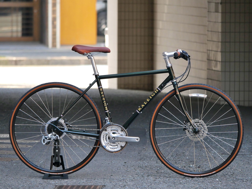 【タグ付】【グランフロント大阪購入】ガントレッツ　Mサイズ【定価81,900円】 ZETA ハンドルバークランプキット用オプションアッパークランプ