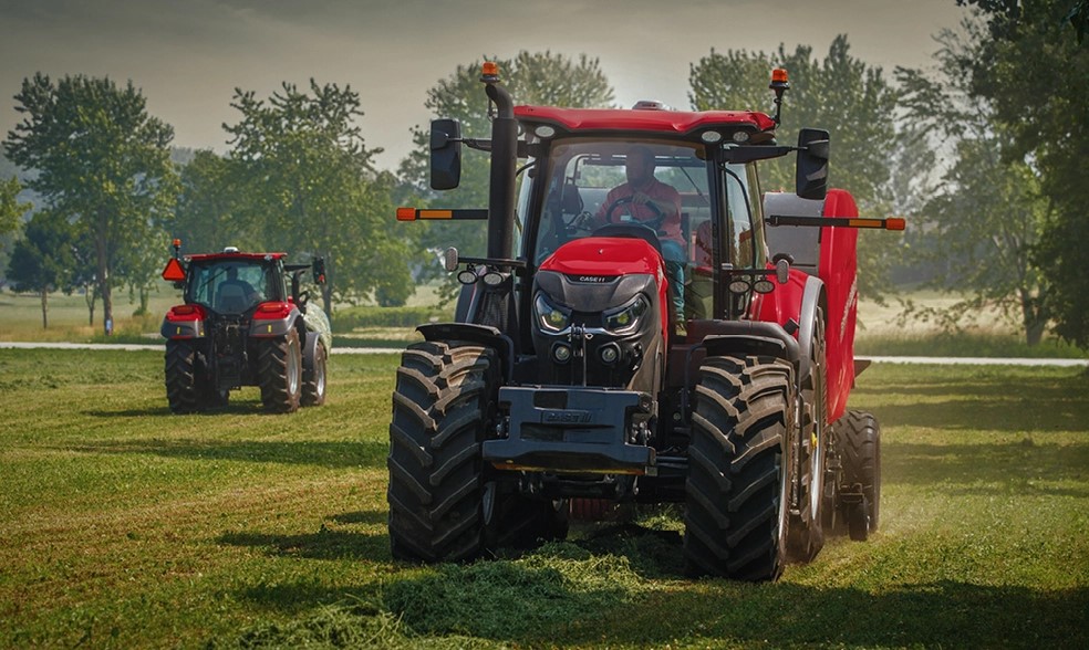 The #Puma Series of all-purpose tractors comes in two ranges, including the SWB Puma 125-175HP and the LWB Puma 185-260HP.  Whether you’re a farmer or a contractor, there's a Puma for you. Speak with your #CaseIH dealer about our current deals. T&amp;Cs apply. See website for details