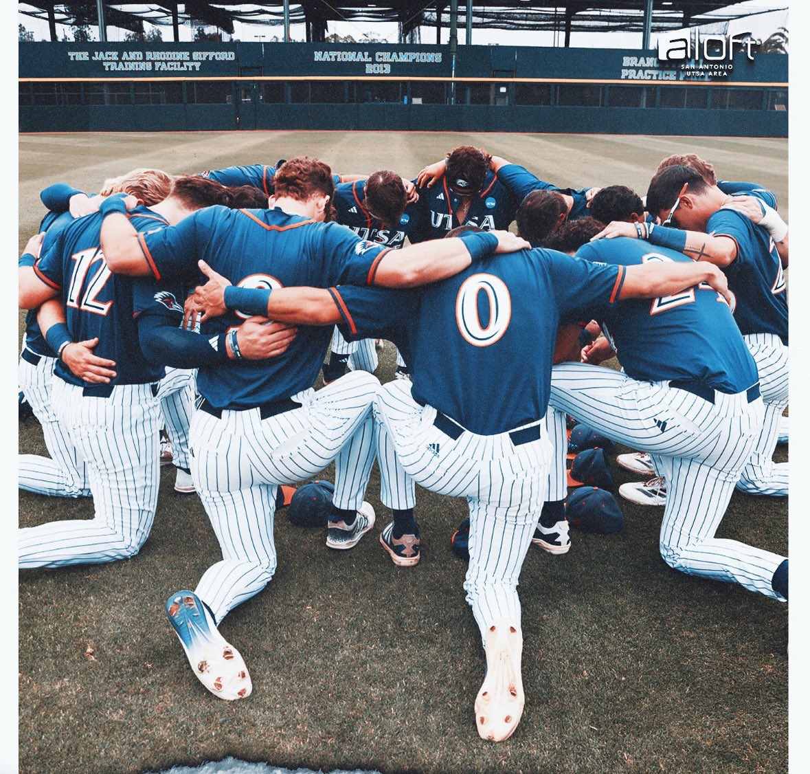 VR210SA's tweet image. Loved watching and supporting all season long!
🔵🟠⚾️BEYOND PROUD⚾️🔵🟠
#BuiltNotBought #JunkyardDogs
#210SA #BirdsUp