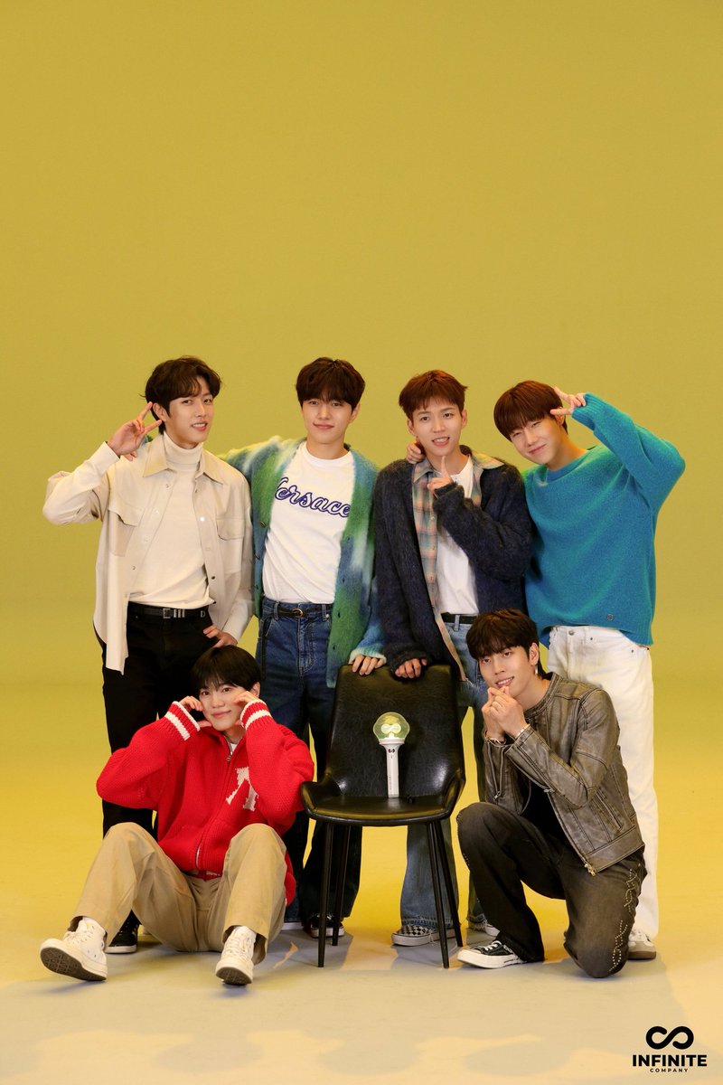 lkiment_'s tweet photo. Nooooooo INFINITE my tear button😭😭😭

포즈까지 똑같아 ㅠㅠㅠㅠ

#인피니트 #INFINITE https://t.co/5Ncdt2WQbE