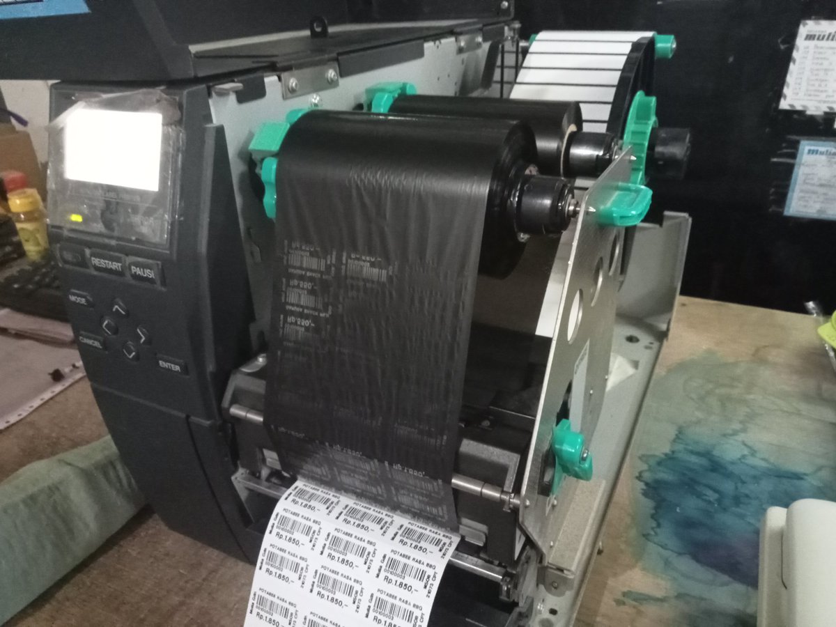 ziloBois's tweet image. #BarcodePrinter meet all of your business needs. 😁 careful for choose material label or tag