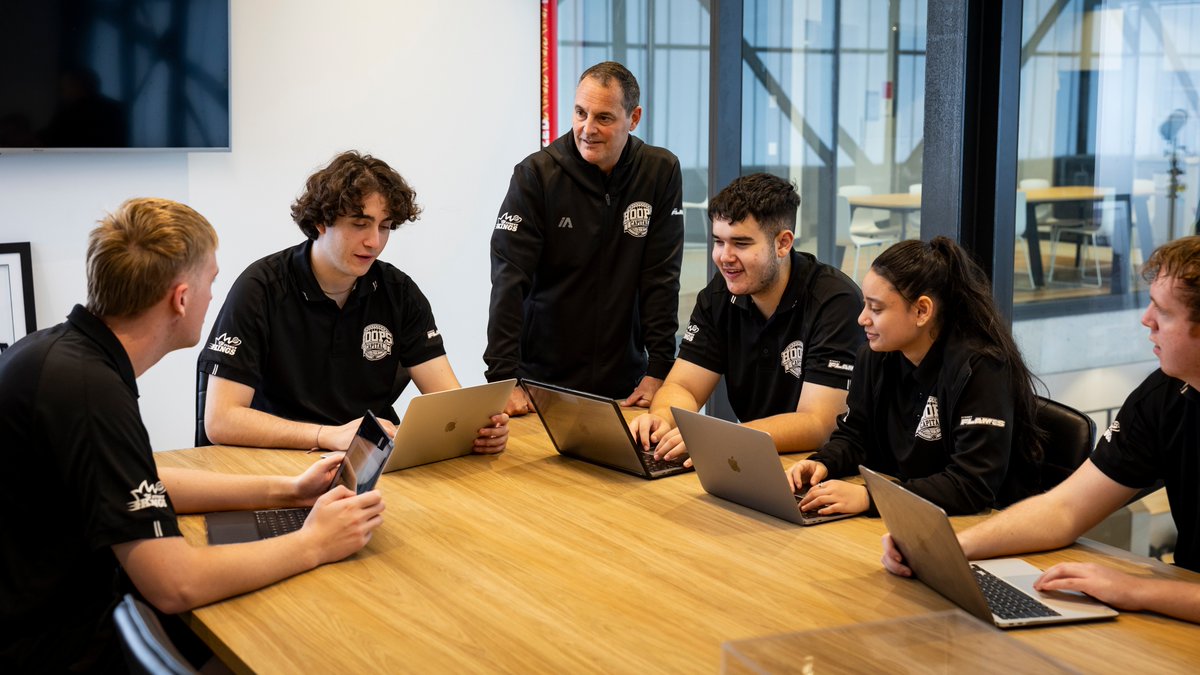 Are you a teacher that's looking for a new opportunity?

If so, then SEDA's Teacher (Vocational Education and Training) – Hoops Capital and Netball NSW Sport and Business Program position might be for you.

To apply, visit: sydkings.com/yckuda4v

#TakeTheThrone #BringTheHeat