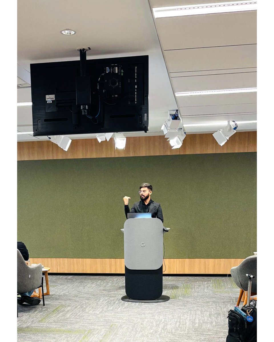 IIT Madras Incubation Cell (@iitmic) on Twitter photo 🏆 #Folium_Sensing from <a href="/IITMIC/">IIT Madras Incubation Cell</a> wins 1st Place at #FutureX2025 by <a href="/YourCampusFund/">Campus Fund</a> & @GoogleCloud! 🚀
Their fiber-optic sensing tech is a deep-tech game changer. Kudos to the stellar team! 🔬👏
#StartupIndia #DeepTech #AI #IoT #Biotech #Cleantech #Innovation 🏆 #Folium_Sensing from <a href="/IITMIC/">IIT Madras Incubation Cell</a> wins 1st Place at #FutureX2025 by <a href="/YourCampusFund/">Campus Fund</a> & @GoogleCloud! 🚀
Their fiber-optic sensing tech is a deep-tech game changer. Kudos to the stellar team! 🔬👏
#StartupIndia #DeepTech #AI #IoT #Biotech #Cleantech #Innovation