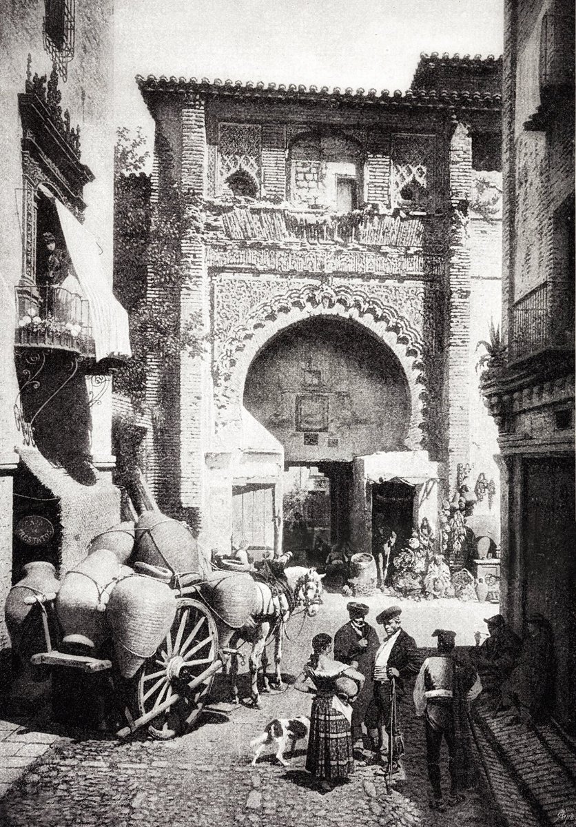 Son muy numerosas las fotografías de época del Corral del Carbón de #Granada pero esta es especial por su antigüedad, mediados del S.XIX. Posiblemente sea copia de algún daguerrotipo transformado en litografía, técnica muy habitual en las publicaciones románticas destinadas a