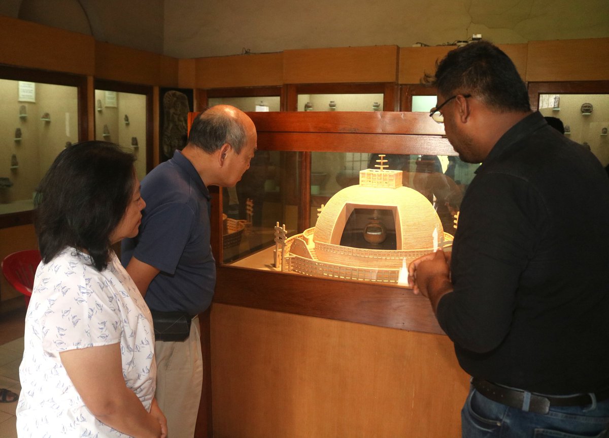 IndianMuseumKol's tweet photo. On 07.06.2025, Indian Museum had the honour of welcoming Hon'ble Consul General of Japan in Kolkata, Mr. ISHIKAWA Yoshihisa, and his wife for a guided tour of our galleries celebrating India–Japan cultural ties.

#IndianMuseumKolkata #JapanIndiaFriendship #CulturalExchange https://t.co/2tXVko8IxY