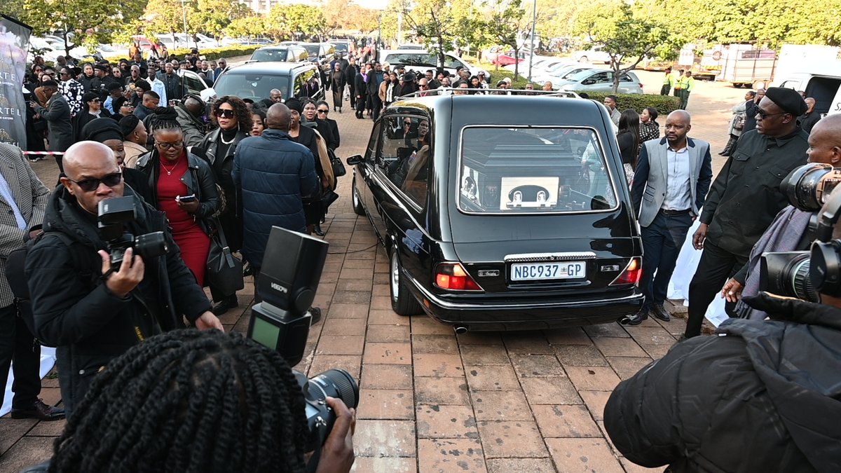 The funeral of the late actor Presley 'Tobetsa' Chweneyagae is underway at Akasia Community Hall in Pretoria. 

Read more: <a href="/DailysunCelebs/">Daily Sun Entertainment News</a> <a href="/dailysunsa/">Daily Sun</a> 

Ntokozo Real Housewives Fafa

#presleychweneyagae #FuneralofPresleyChweneyagae #RIPPresleyChweneyagae #cobrizi