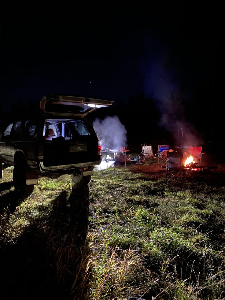 barely_lisa's tweet image. 