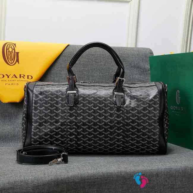 Everything_olys's tweet photo. ORIGINAL GOYARD DUFFLE BAGS❣️
Step into luxury. Own the bag that speaks class, without saying a word.
Limited pieces available. 

Price: N80,000

Comment or slide into our DMs to place an order. 

https://t.co/aIjDgCmc3u

#EidMubarak 

@_DammyB_ https://t.co/6sLB9Qz8Sb