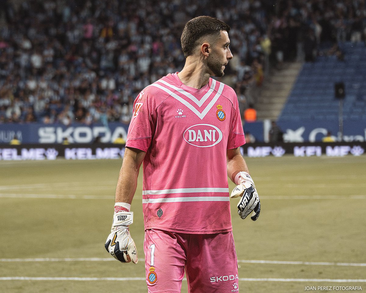 🚨🔵🔴 Barça plan for Joan García: trigger the €25m release clause next week, complete the move and consider him as immediate key player for first team.

Barcelona are currently not considering a loan move anymore. Not an option.