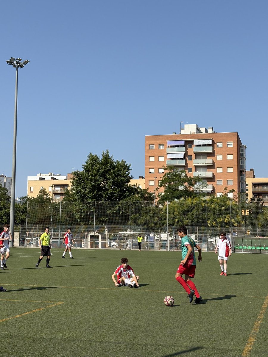 🔴⚽️ Semifinals de la categoria Cadet Mixt!

#esportescolar #consellsesportius