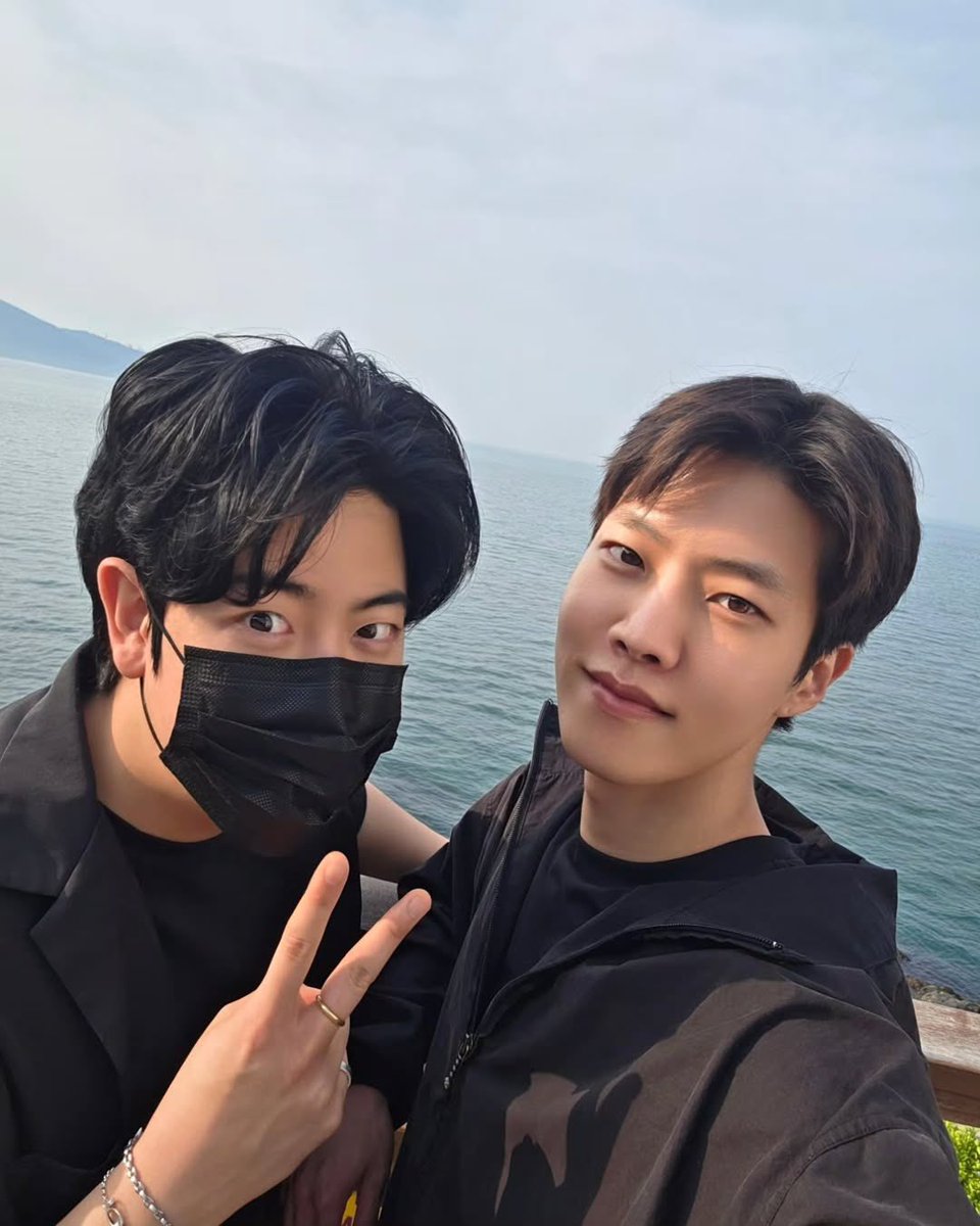 คนตรงนี้มีน้ำตาาาา  ㅠㅠㅠㅠ 🐯🦁