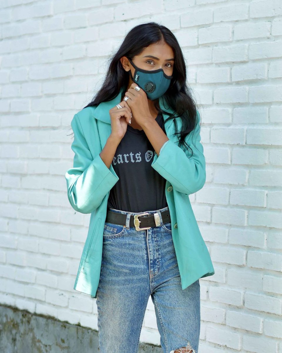 CambridgeMaskCo's tweet image. Your ultimate guide to reusable face masks is here! Learn how to choose, care for, and get the most out of your mask. 

Read more in detail here: buff.ly/iT4qM8G 

#ReusableMask #CambridgeMask #BreatheCleanAir #FilterFaceMask