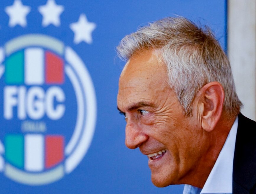 Luigi1926FNS's tweet image. Scandali di ogni genere
I conti di alcune società 
Sistema arbitrale allo sbando
Settori giovanili infestati da tangenti 
Criminalità organizza nelle curve
Stadi da terzo mondo rispetto al resto d'Europa 
Fuori da 2 mondiali 
Altro che dimissioni
#Gravina va cacciato subito