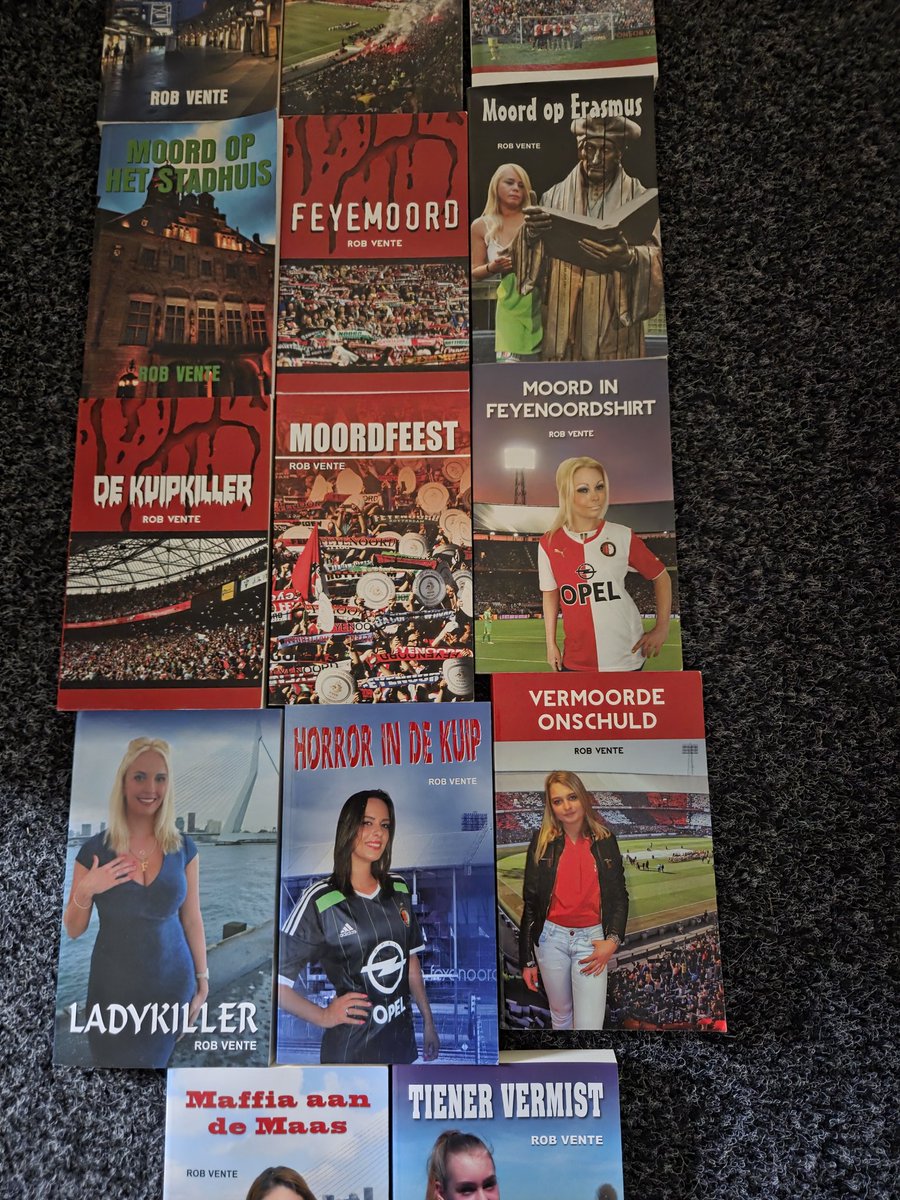 Feyenoorders opgelet heb deze boeken 1 keer gelezen en doe er niks meer mee wie zoekt deze nog complete serie #robvente #feyenoord