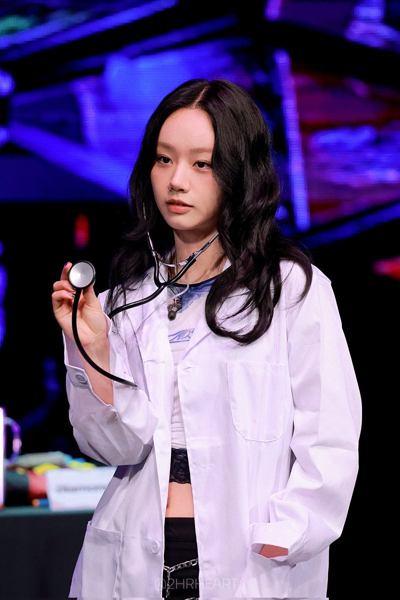 250607 Welcome to HEYRI's STUDIO #혜리 #Hyeri <a href="/hyeriherihey/">이혜리</a>