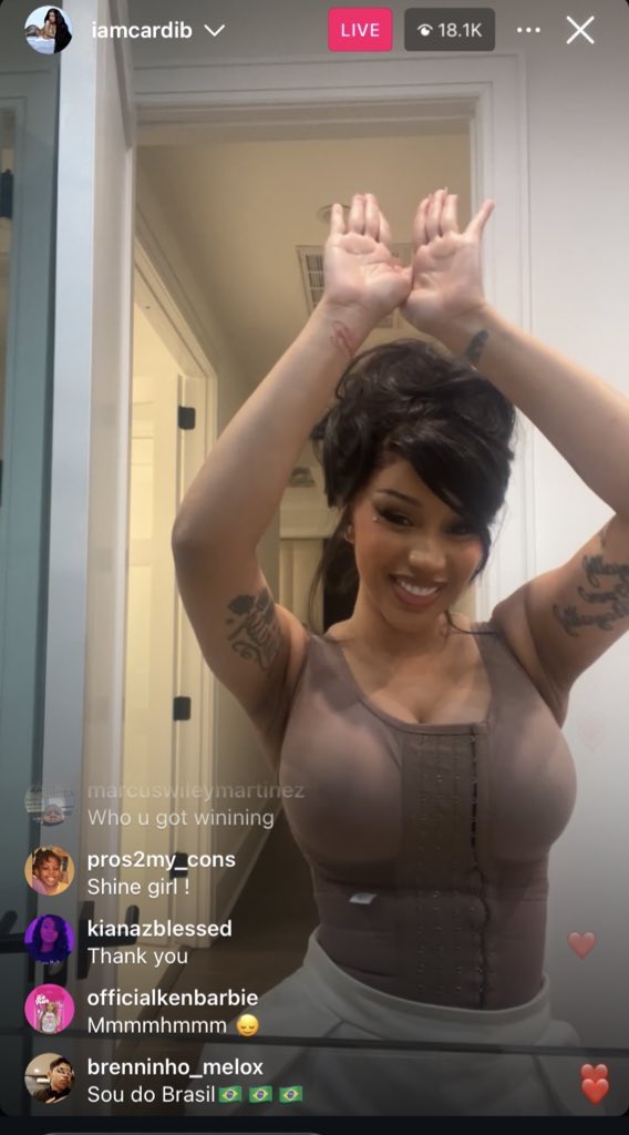 Might let him dunk this Pssy like he dunk the ball