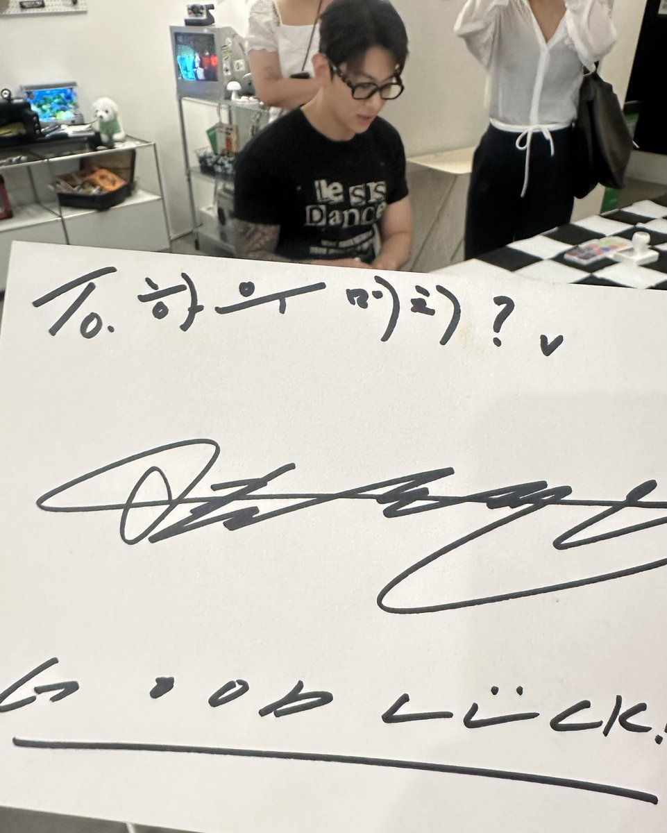 howmuchdex's tweet photo. 이게무슨일이야
하고싶은말이 많지만… 말이 나오지 ㅇ니낭러더 https://t.co/wns17XUEDu