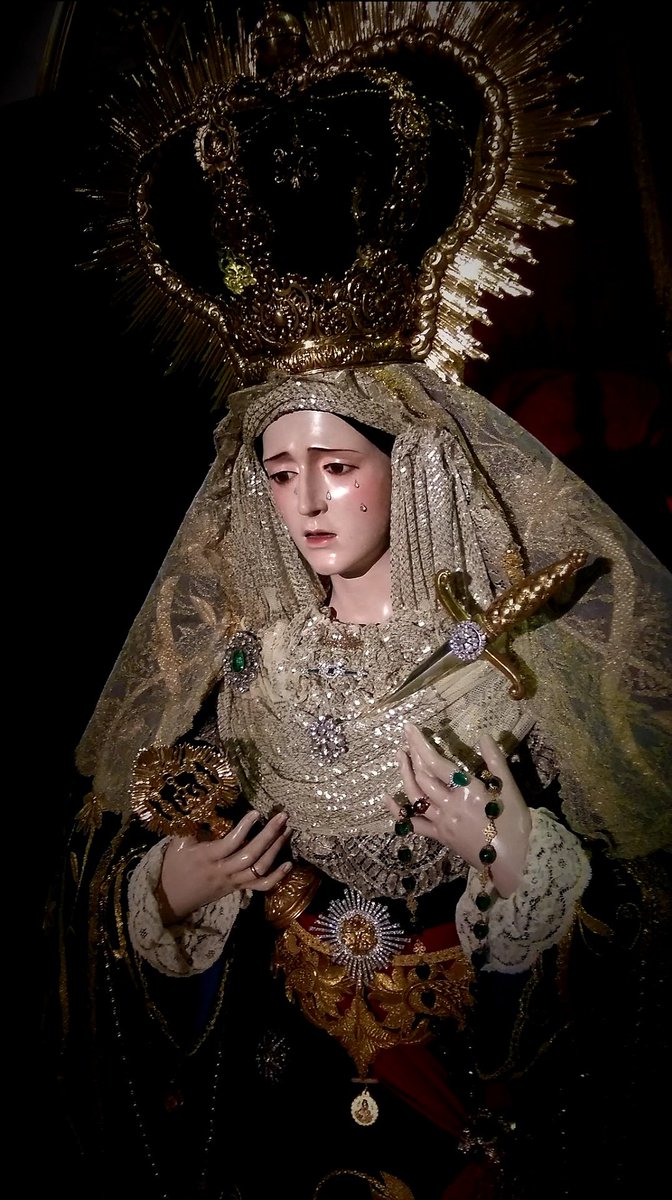 "Cristo vive, y con Él, nuestra esperanza". 
📍Santa Misa, 🕙 19:00 horas
🕍 Parroquia Virgen Milagrosa y San Dámaso Papa.
🏣 Barrio del Molinillo - Málaga.
<a href="/DiocesisMalaga/">Diócesis de Málaga</a> #AmoryEsperanza #CofradíasMLG #cofradiasAND #cofradias #MadredeDios #Virgenmaria