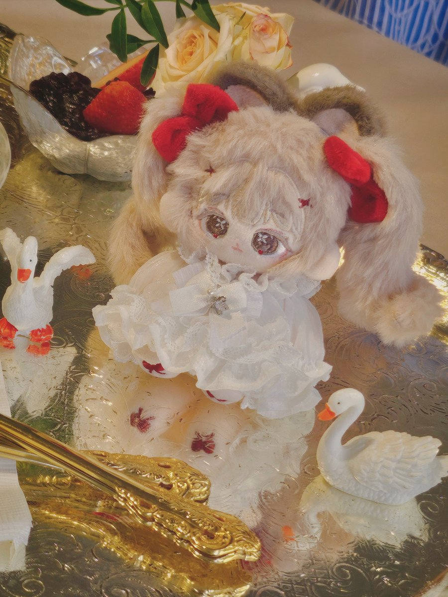 리시님이 에프렘 이벤 되셔서 잠깐 솜과 옷을 빌려찍어보다... 진짜 퐁드림은 휘뚜루마뚜루 최고의 룩임🥹
<a href="/applemcloset/">AppleMCloset</a>