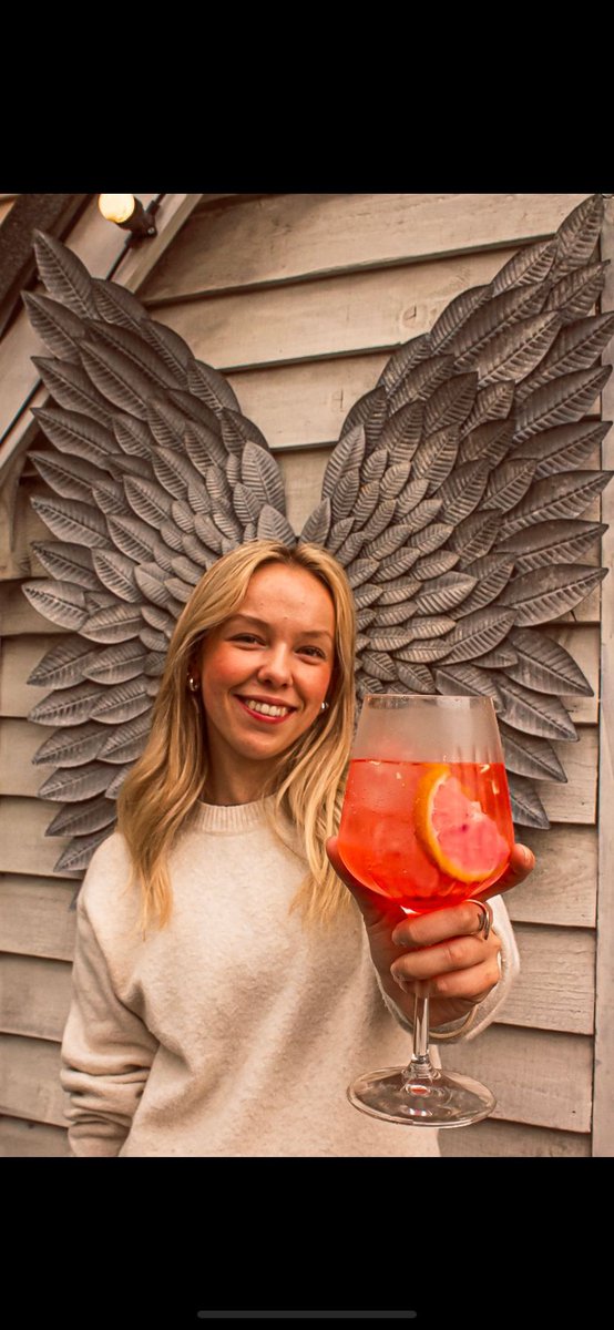 🌸 Stop &amp; sip the rosé... 🍹✨

We’ve teamed up with Lillet to give you a taste of our Rhubarb Rose spritz, via app Young’s On Tap! 🌷💃 Just enter the code RHUBARBROSE in the promo section, pop one in your basket, and enjoy the taste of summer - on us! Available 1st–30th June