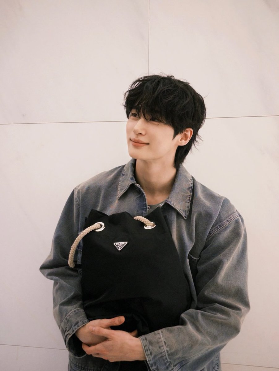 후 인간 프라다💦