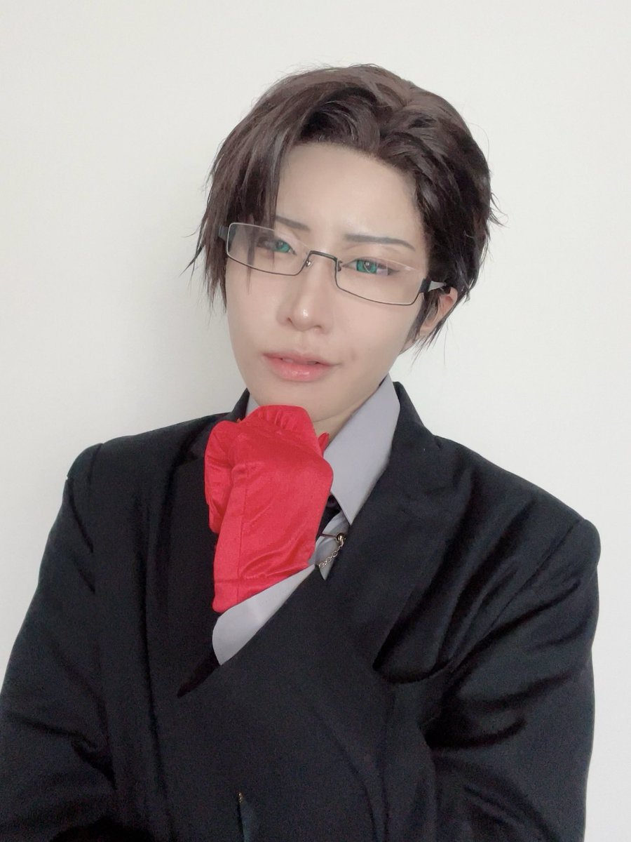 ace_machan's tweet photo. ⚠️コスプレ

ヒプノシスマイク
入間銃兎／45 Rabbit

🐰🎤🚔🚨🔈

※動画は再掲 https://t.co/5XpIA2J0Kk