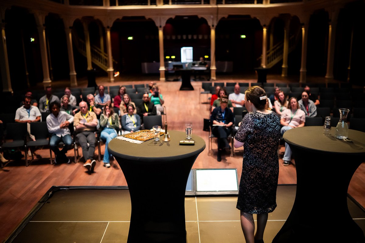 Recent mocht ik in deze prachtige setting voor re-integratieplein PI Zutphen spreken over schulden onder forensische cliënten. Mooi gesprek ontstond en ter plekke werden verbindingen gelegd. Geweldig te zien hoe vanuit samenwerking in de keten wordt nagedacht over re-integratie!