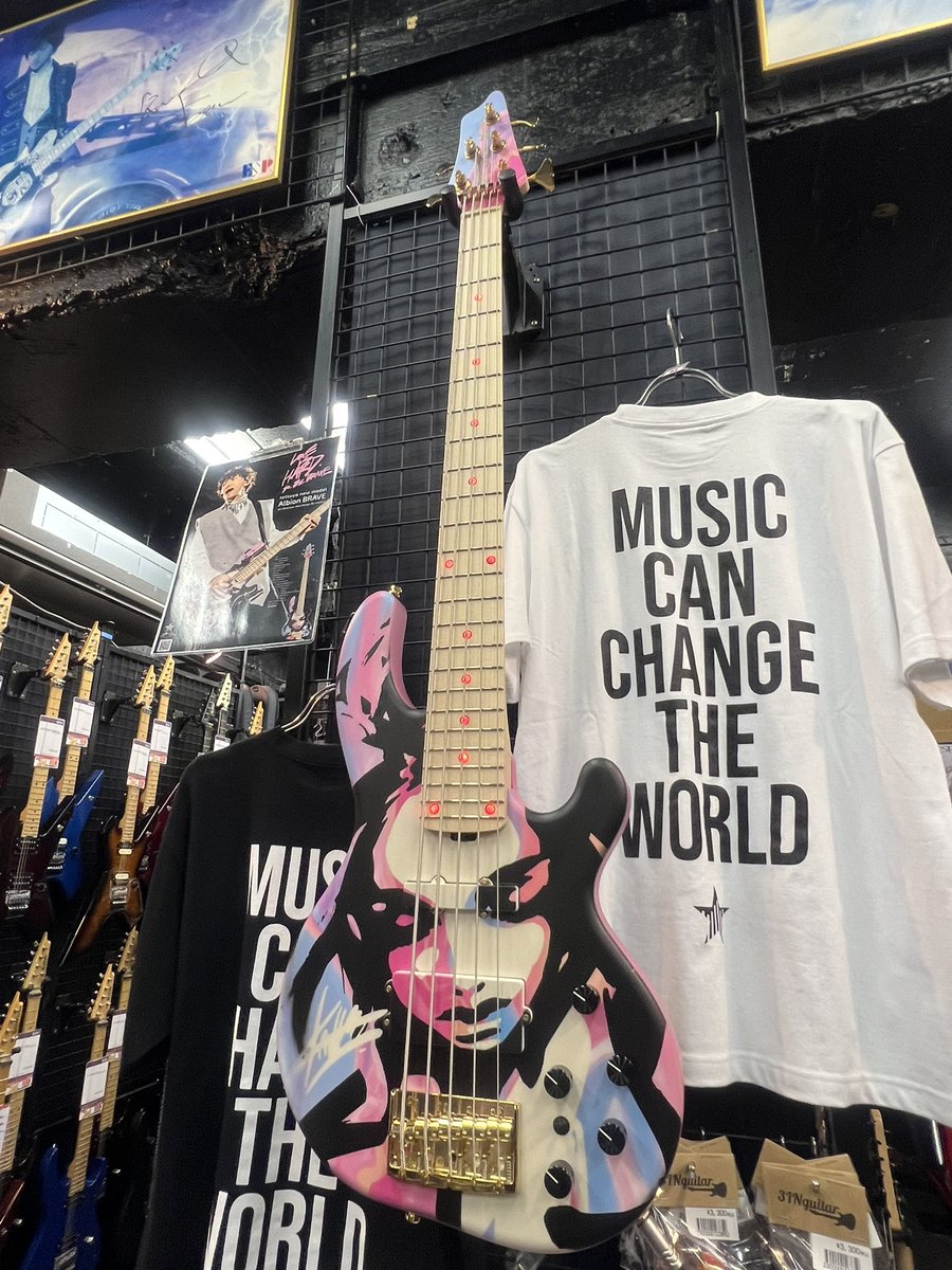 rn_bass's tweet photo. 試奏してきた！
音良しビジュ良し！

#STELLAGEAR 
#AlbionBRAVE https://t.co/pfadu5WBc9