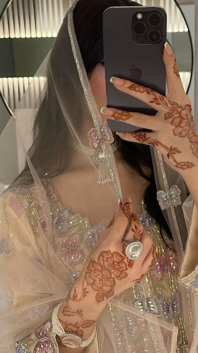 حبك صباح العيد وعيونك العيد
كـــل عام ونت عيدي الـــي احبه 

حتا لـــو نعايد مـــن ابعيد لبعيد 
انته هـــوا روحـــي وعمره وقلبه

ذائقة 
#صباح_الخير
#صباح_الأشياء_المُشرقة 

#عيد_الأضحى_المبارك 
#عيدكم_مبارك