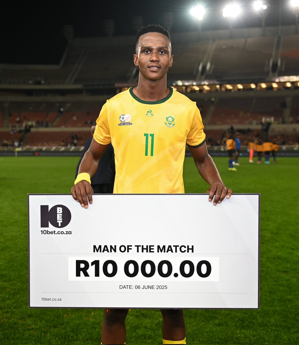 TSGALAXYFC's tweet image. What a debut! ๐ฅ Khulumani Ndamane steps onto the senior national stage and walks away with Man of the Match! ๐ฟ๐ฆ๐ซ
@aQuelle @aQuelleViV
#Siyadumuza
#TheRockets
#TSG