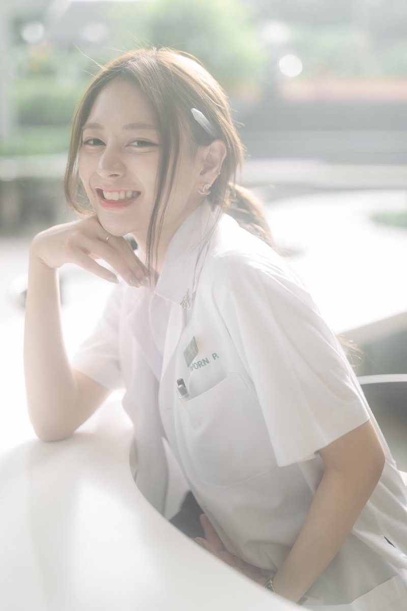 faythiii's tweet photo. รับกาวน์ in 2 days 💌✨

#ffayfayy 
#เฟย์เฟย์ฑิตยาพร https://t.co/NlWlPKOF9R