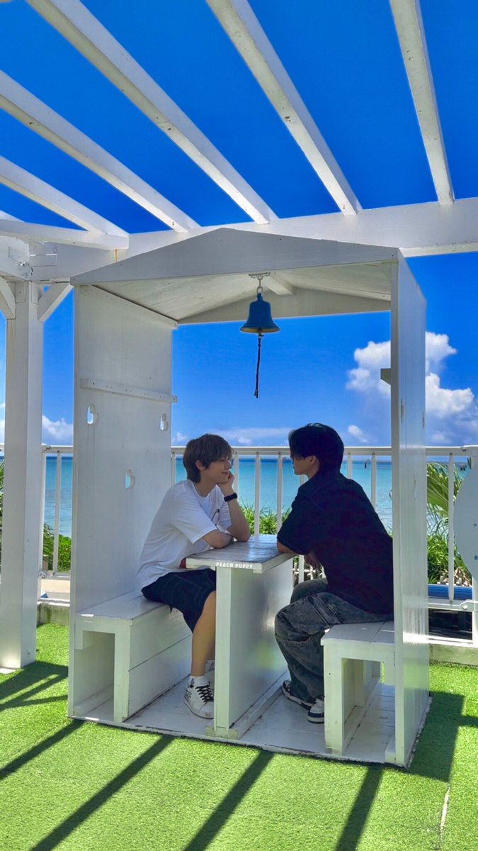 bypeachpuppy's tweet photo. the view is nice, but the way they look at each other? nicer😉

FORTPEAT OKINAWA TRIP

#FPLoveInOkinawaDay1 https://t.co/6x0f5rlbsr