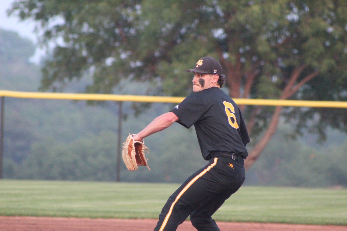 Paul Bowker (@bowkerpaul) on Twitter photo Mid-Prairie baseball scored a walk-off 12-11 win over Fairfield on Friday night, scoring 2 runs in the 8th inning. Golden Hawks have won 9 of their first 10 for the 2nd straight season. They host River Valley South rival West Liberty in a DH Monday. <a href="/TheNews_Sports/">The News — Sports</a> <a href="/Mid_Prairie/">Mid-Prairie CSD</a> Mid-Prairie baseball scored a walk-off 12-11 win over Fairfield on Friday night, scoring 2 runs in the 8th inning. Golden Hawks have won 9 of their first 10 for the 2nd straight season. They host River Valley South rival West Liberty in a DH Monday. <a href="/TheNews_Sports/">The News — Sports</a> <a href="/Mid_Prairie/">Mid-Prairie CSD</a>