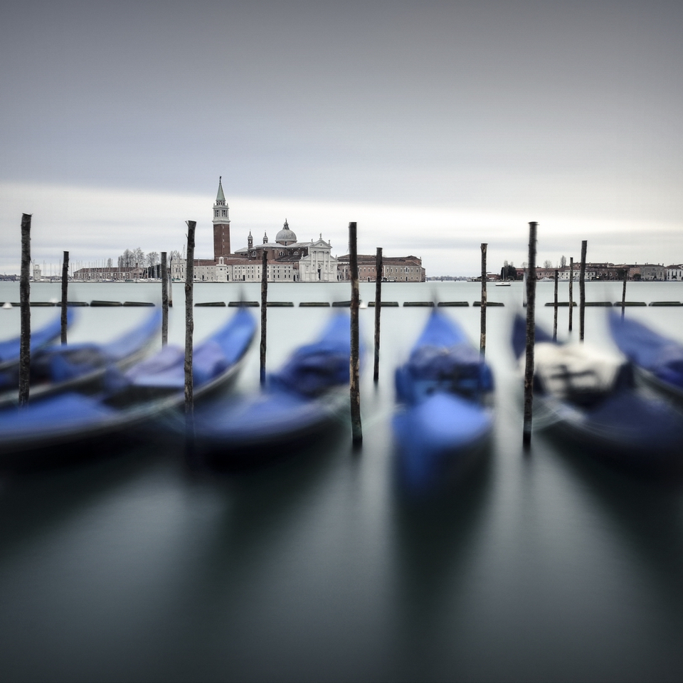 artlimitednet's tweet photo. Curious Alignments (RE) by Alexandru Crisan https://t.co/YH4nImhK1j
#water #street #longexposure #photography #streetart #boat #sangiorgio #affection #limitededition #illustration #streetphotographers #volgoveneto #waterspace #streetphotography #fineart #colors #artphotography… https://t.co/4trjHOToFm