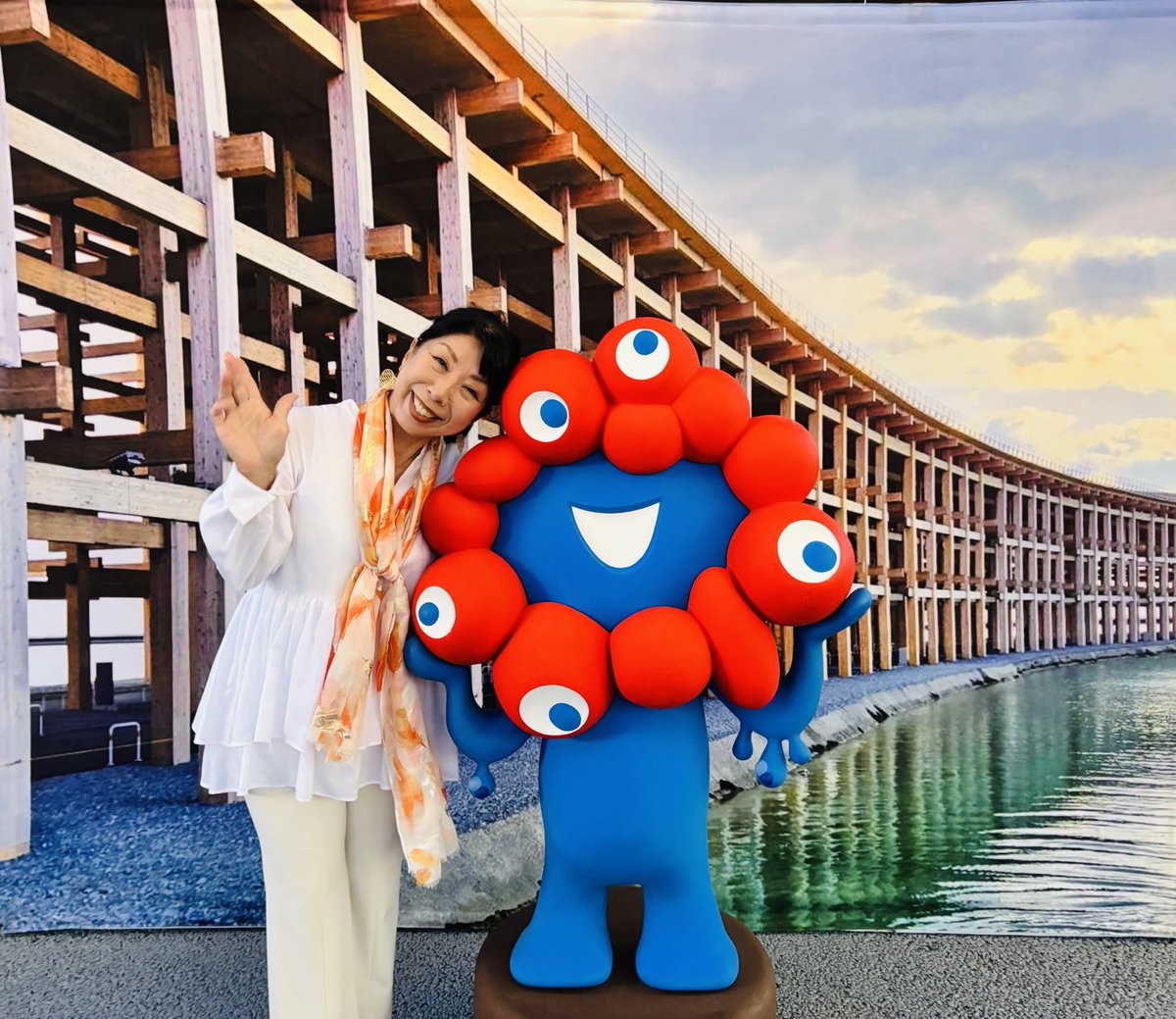 maruyamareiko3's tweet image. 待ちに待ったグッズが届きました〜🎉
実は心に栄養を補給しないといけないかな💦と心の声からの訴えを感じていたら・・ジャストタイミングで届いたのが『ミャクミャク記念チケットグッズでした😊

今度は友人たちといざ万博へ❗️
いつの日も心と身体の声を聞き、#健康長寿💪目指していきます🌟