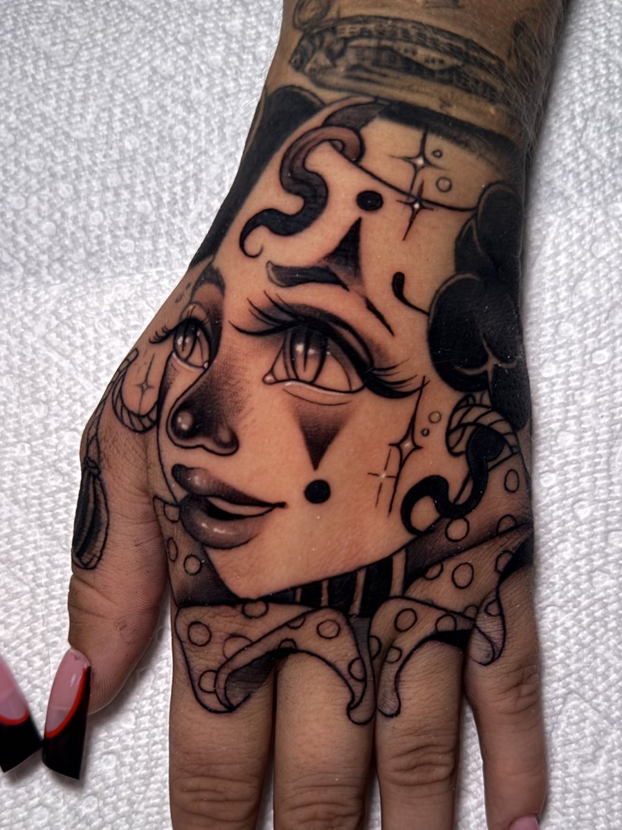 __jedeye's tweet image. Smile now cry later I tattooed last night