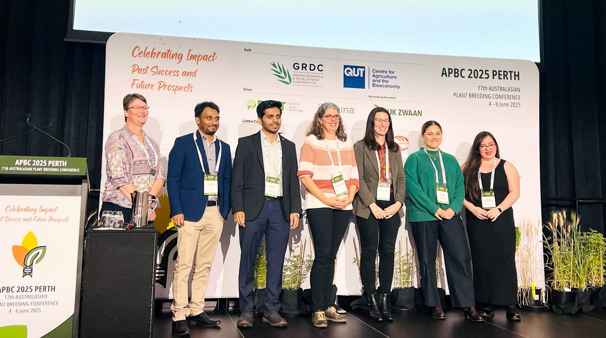 RutwikBarmukh's tweet image. It was a pleasure to attend the 17th Australasian Plant Breeding Conference &amp;amp; present our @theGRDC-funded work on developing high-yielding, #drought-tolerant #chickpeas for Australian environments! 🌱

A week full of innovation, insights, and meaningful discussions! 🙌
#APBC2025