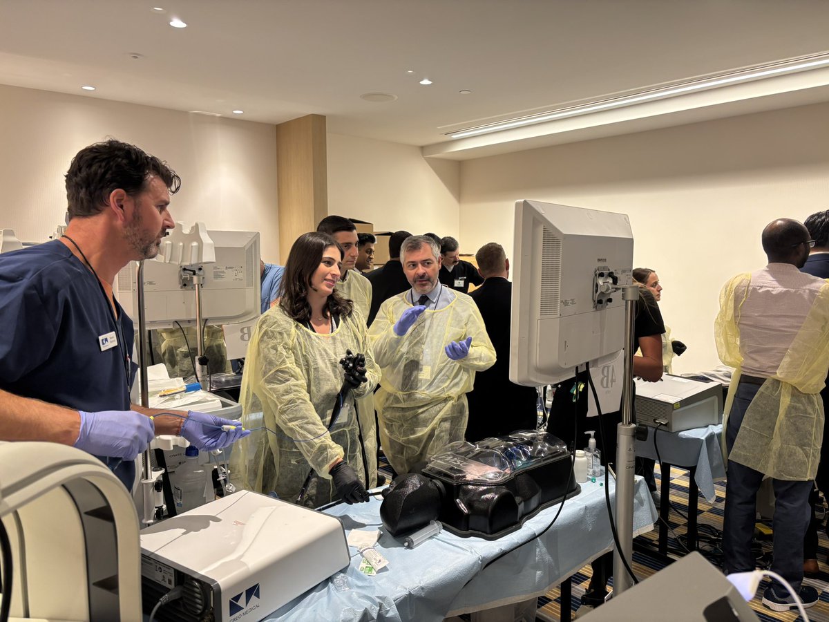 FesCourse's tweet image. Kicked off a successful FES Day 1 with support from our amazing faculty and sponsors! Looking forward to Day 2 Endobariatrics with ESD and Therapeutic EUS/Endohepatology Masterclasses with Endoscopy’s finest! @MetabolicEndo @SighPichamol @MPGN46 @ThirdspaceEndo @TolgaErim