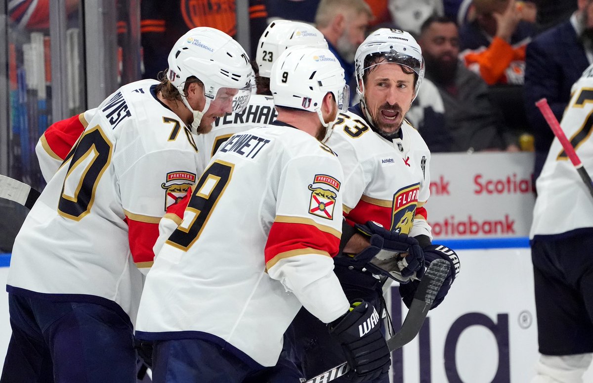 ▪️2 goals in Game 2
▪️3rd most playoff overtime goals in NHL history
▪️Most Stanley Cup Final goals in the salary cap era 

Bradley Kevin Marchand 🔥