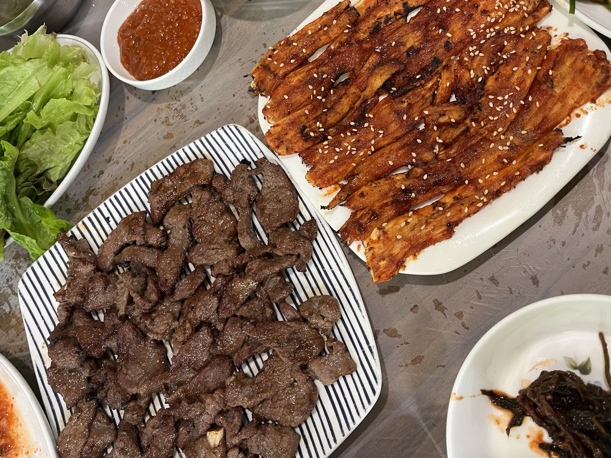 ppilu9's tweet photo. 군밤 까먹으며 표충사 갔다가 약산가든에서 밥먹기
초여름의 연례행사로 지정한다 https://t.co/89SJnE7dhY